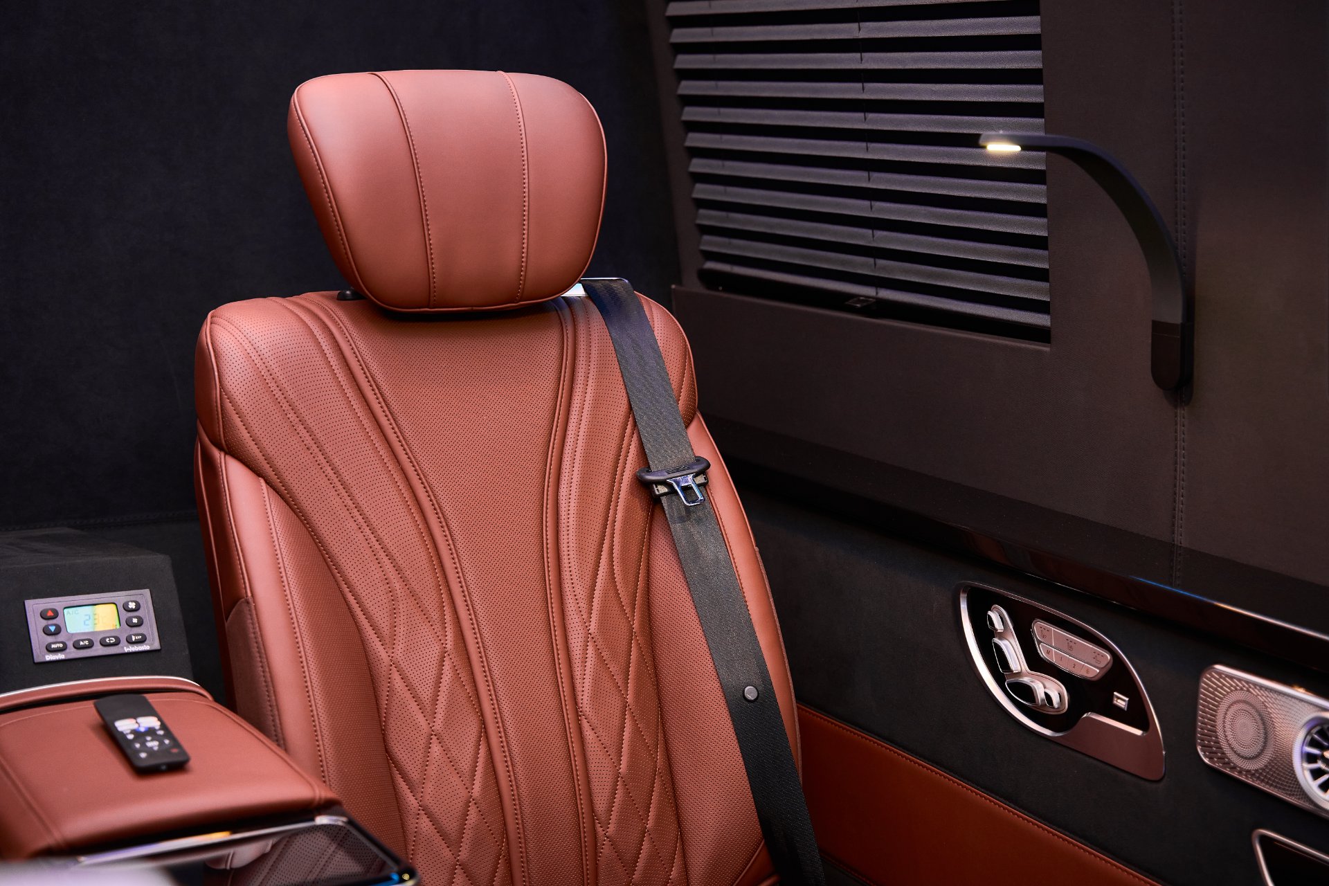 Diamond Line VIP 17