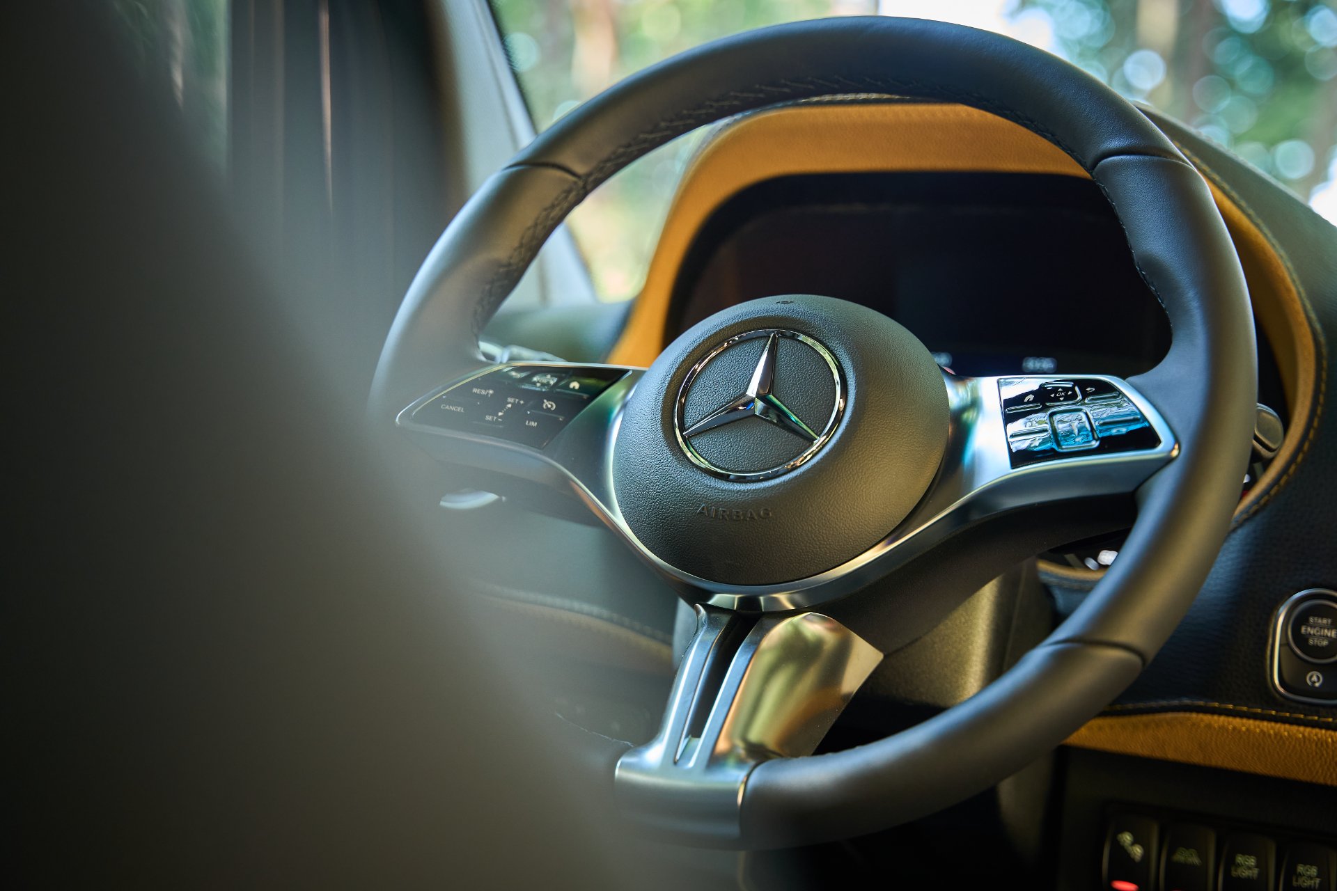LuxuryCab Starligt  24
